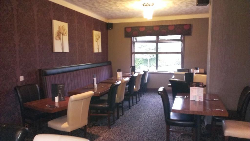 The Thistle Inn Cumnock Eksteriør bilde